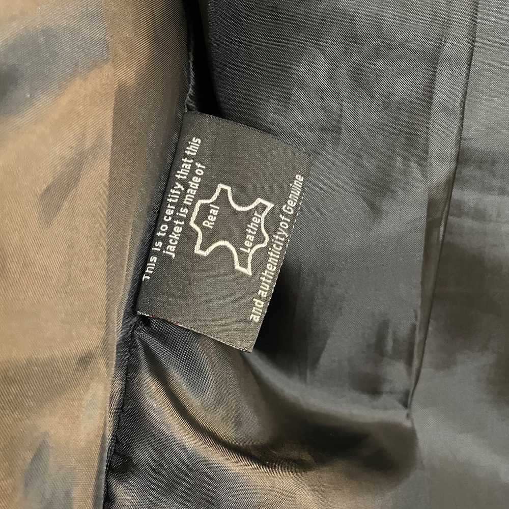 Leather jacket - Picture 3 of 4